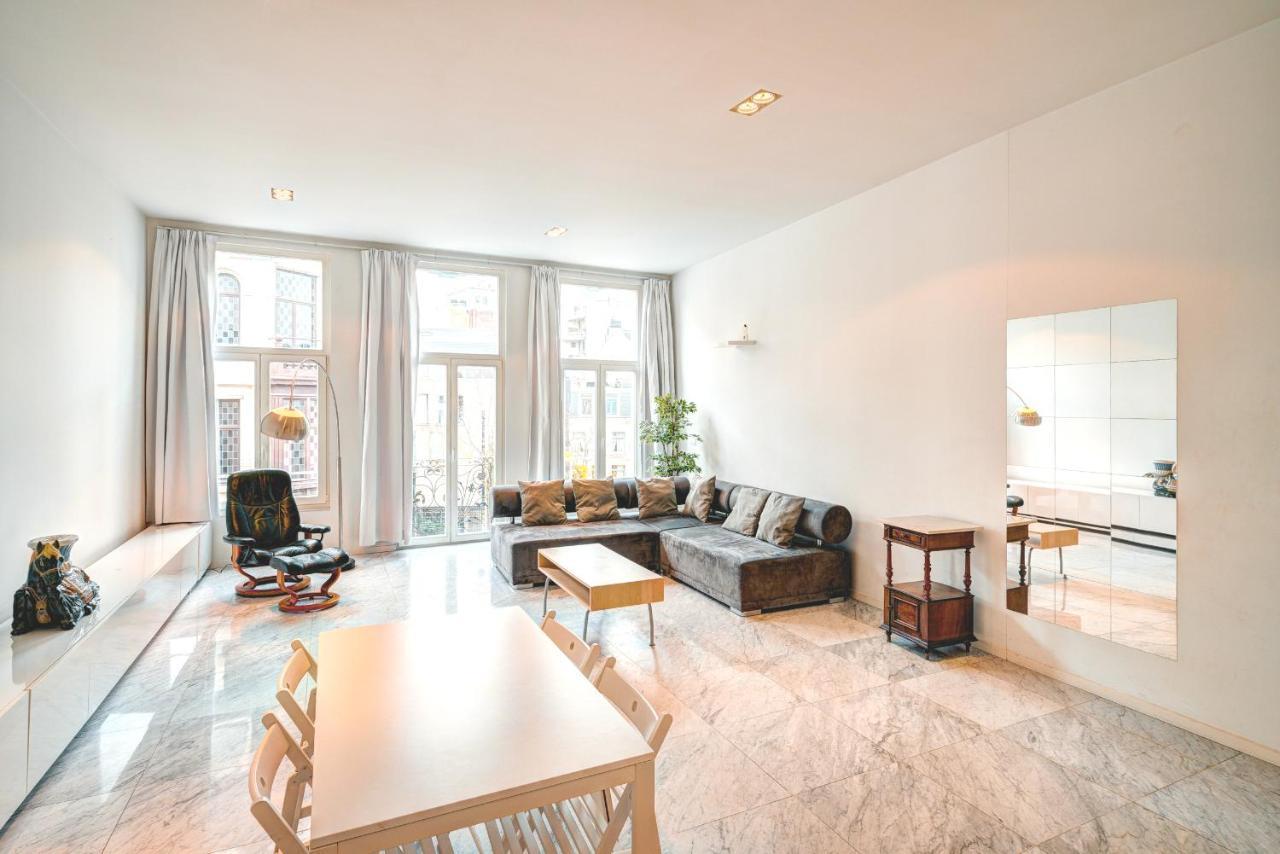 Three Bedroom Marble Apartment In The Heart Of Antwerp Exterior photo